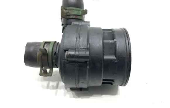 Renault Scenic III - Grand scenic III Oil filter mounting bracket 