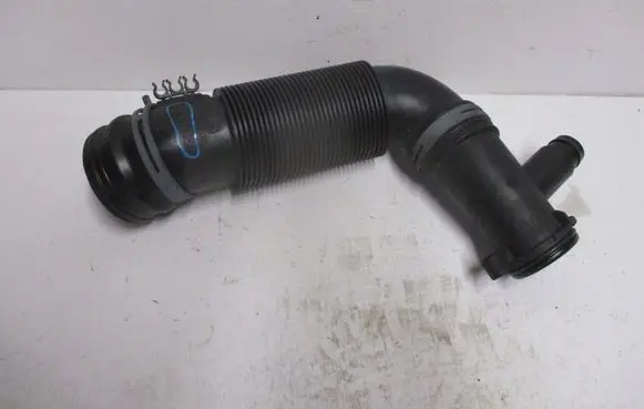 Volkswagen Transporter - Caravelle T1 Air intake duct part 6C0129684