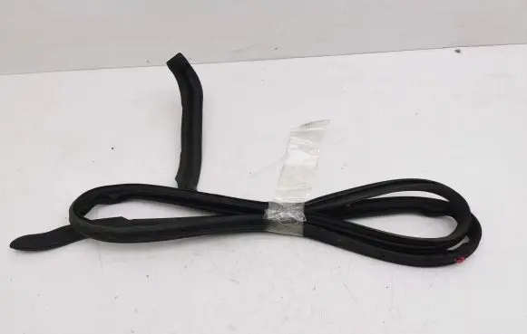 Honda HR-V Front door rubber seal