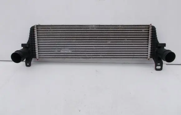 Volkswagen Multivan T5 Intercooler radiator 7E0145804C