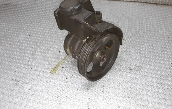 Citroen Xsara Power steering pump 9636320580