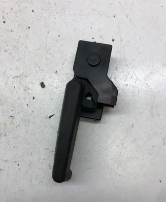 Opel Insignia A Engine bonnet (hood) release handle 
