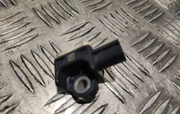 Volvo S60 Airbag deployment crash/impact sensor 31334336
