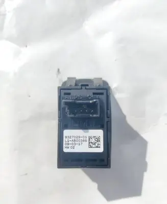 BMW 5 G30 G31 G38 Tailgate opening switch 9327029
