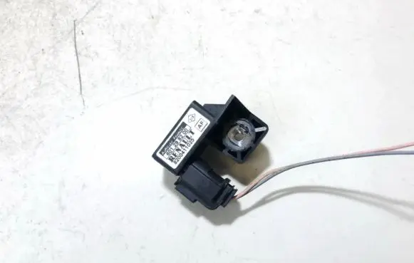 Renault Megane II Airbag deployment crash/impact sensor 8200411025 601298200