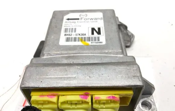 Mazda 3 II Airbag deployment crash/impact sensor BHS2-57K30A