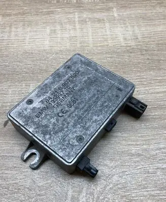 BMW 5 E39 Aerial antenna amplifier 6907520 13399710