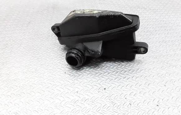 Chrysler 300 - 300C Intake resonator A6421400087