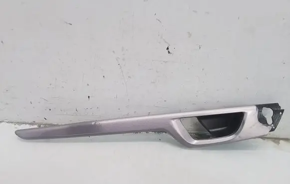 Volvo V70 Front door interior handle 8652394