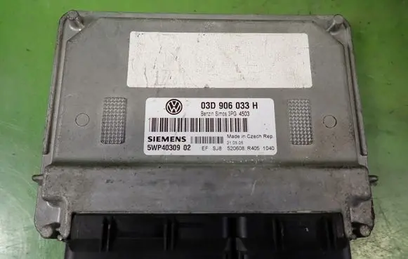 Volkswagen Fox Engine control unit/module ECU 03D906033H5WP40309