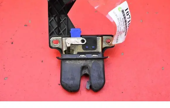 Audi A4 S4 B6 8E 8H Tailgate/trunk/boot lock/catch/latch 8E5827505B