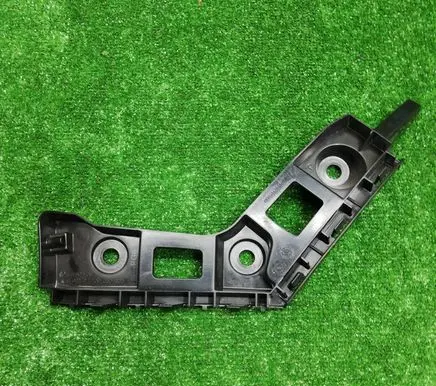 Volkswagen Golf VII Bumper support mounting bracket corner 5Q6807394