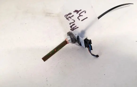 Audi A4 S4 B7 8E 8H Interior temperature sensor 4b0820539