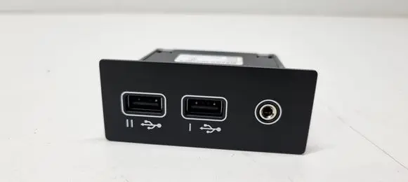 Renault Clio V USB control unit 284H39520R