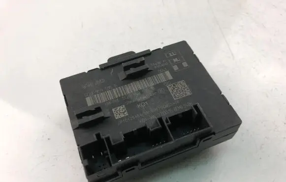 Volkswagen PASSAT B8 Other control units/modules 5Q0959595E