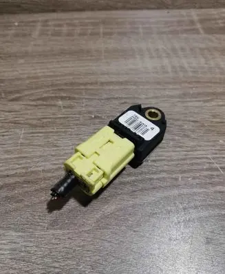 Lexus IS 220D-250-350 Airbag deployment crash/impact sensor 898310W040