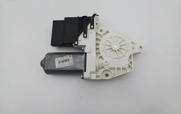 Volkswagen PASSAT B6 Rear door window regulator motor 1K0959704P 973622105 974196112