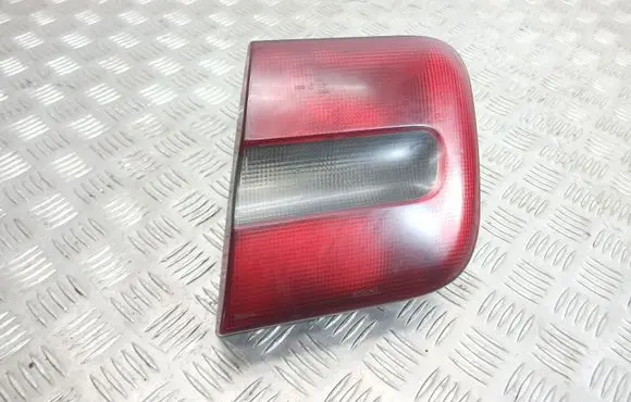 Volvo S70 V70 V70 XC Tailgate rear/tail lights 9157009