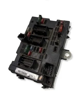 Peugeot 206 Fuse module 9657608880 50969917
