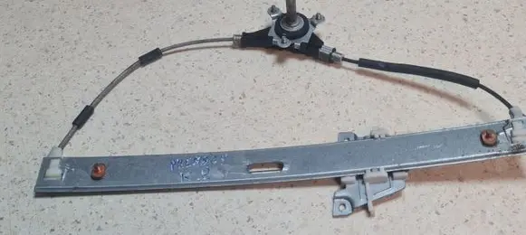 Mazda Premacy Front door manual window regulator 