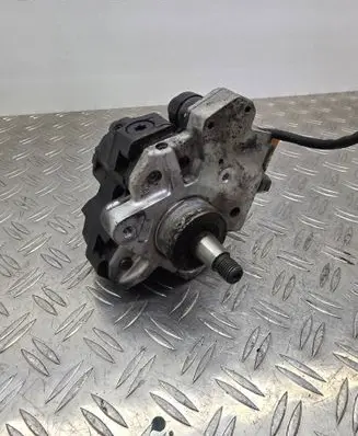 Audi A6 S6 C6 4F Fuel injection high pressure pump 0445010125 059130755J