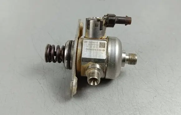 DS Automobiles 7 Crossback Mechanical fuel pump 220731 7013185790 0261520734