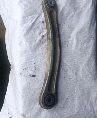 Volkswagen Touareg I Front control arm