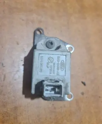 Ford Mondeo Mk III Ignition amplifier control unit 93AB12A019AB 0310025012 C7B1A