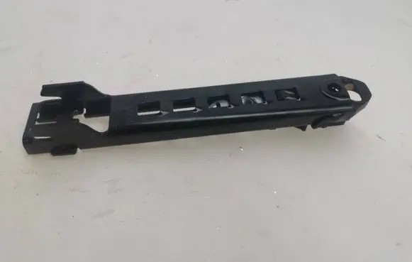Volkswagen Golf VI Seat belt adjustment motor 5K0857819