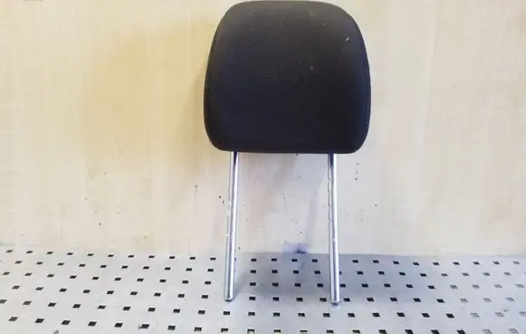 Peugeot 5008 Front seat headrest 