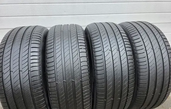 Audi Q5 SQ5 R18 summer tire 