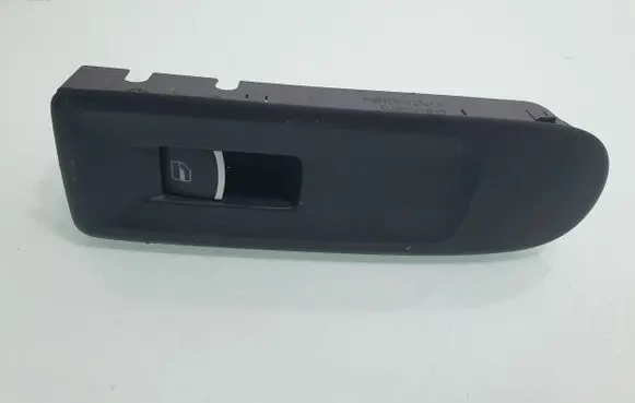 Volkswagen Golf VI Electric window control switch 5K0867256