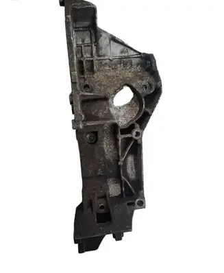 Volkswagen Golf IV Engine mounting bracket 038903143A