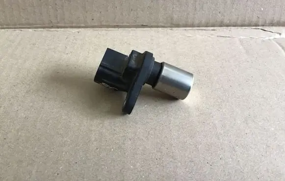 Toyota Corolla Verso E121 Crankshaft position sensor 9091905012 0296000251 6E17