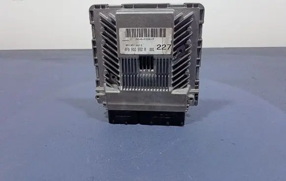 Audi A6 Allroad C5 Engine control unit/module ECU 4F0910552R