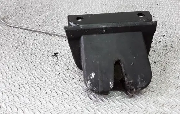 Audi A6 S6 C5 4B Tailgate/trunk/boot lock/catch/latch 4B9827505E