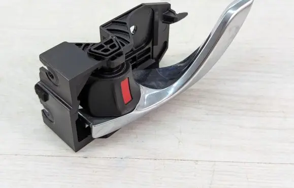 Mazda 6 Rear door interior handle T8315KD53
