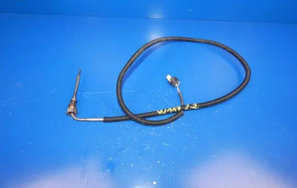 Mercedes-Benz CLA C117 X117 W117 Exhaust gas temperature sensor A0009058105