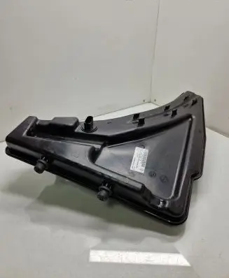Porsche Macan (95B) Windshield washer fluid reservoir/tank 95B955451B