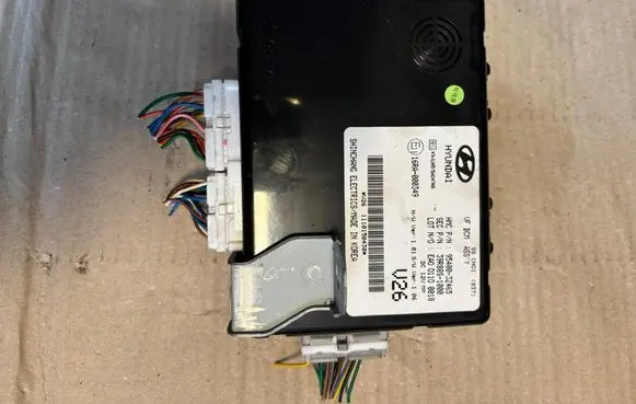 Hyundai i40 Central body control module 954003Z465 16RA000349