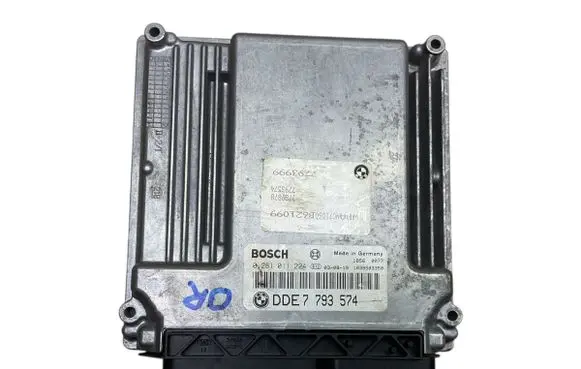 BMW 5 E60 E61 Engine control unit/module 0281011224 7793574
