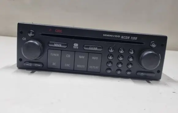 Opel Zafira A Radio/CD/DVD/GPS head unit 313203739 5WK76605 9132693