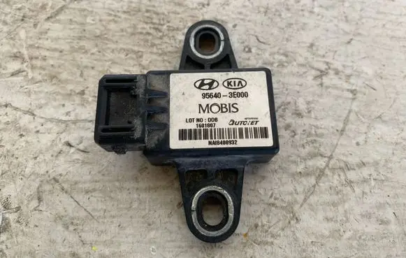 KIA Sorento ESP acceleration yaw rate sensor 956403E000 1601807 NN6400932