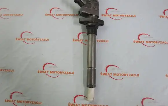 Volvo V70 Fuel injector 9657144580