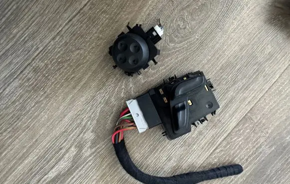 Mercedes-Benz EQC Seat control switch A2059057803 A2059052702