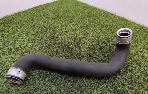 Mercedes-Benz E W211 Engine coolant pipe/hose A2115015482