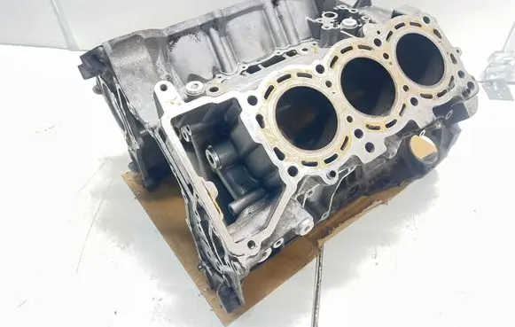 Mercedes-Benz ML W164 Engine block R6420106605 64292040041