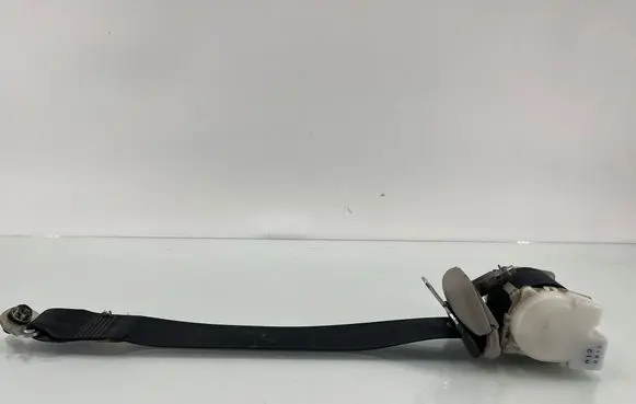 Toyota Corolla Verso AR10 Third row seat belt H073901 106240H