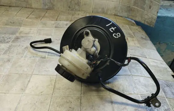 Mitsubishi Colt Brake booster PMR95587