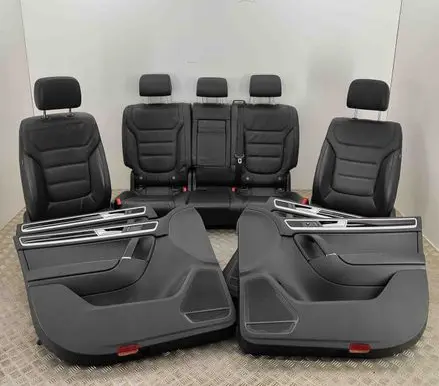 Volkswagen Touareg II Interior set 7P2867011 7P6867211